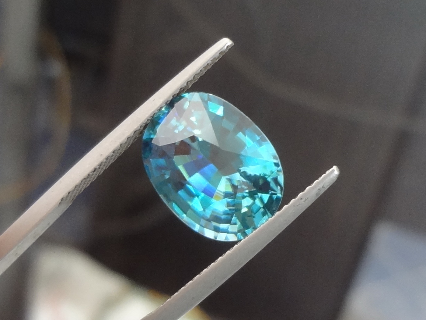 Gems with Videos Best Buy Full Shine Extra Wide Natural Blue Zircon