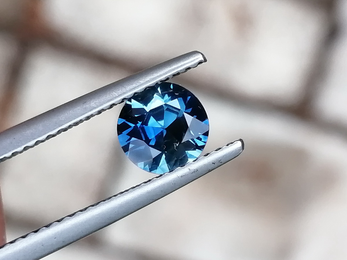 Natural Blue Sapphire Heated, Sky to Peacock, Diamond - Brilliant Cut