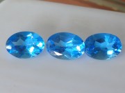 Calibrated Pair or Set of Swiss Blue Topaz. 