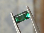 Elegant and clean Heineken green chrome Tourmaline