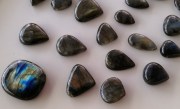 Labradorite Cabochons / Retail - Wholesale / very colorful labradorite from Madagascar