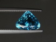 Sky blue Zircon trillion cut 5ct