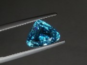 Sky blue Zircon trillion cut 5ct