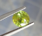 green-sphene-pair-13