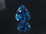 Exquisite and premium gemstone, top grade A large  9ct- blue Zircon pear to trillion shaped for Pendant. 