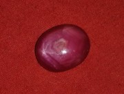 Quality red star Ruby cabochon of 13 carats for sale. 