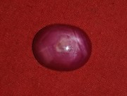 Quality red star Ruby cabochon of 13 carats for sale. 