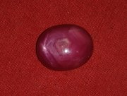 Quality red star Ruby cabochon of 13 carats for sale. 