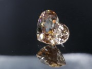 8 carats large heart shape sand yellow orange natural zircon gemstone for pendant