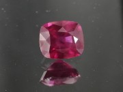 Cheap and discounted rhodolite garnet colorfule 5ct silky gemstone